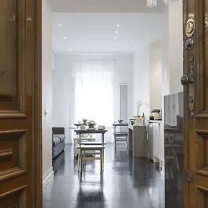 Xenia Bed and breakfast