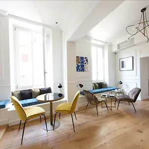 Parisii Luxury Relais B&B