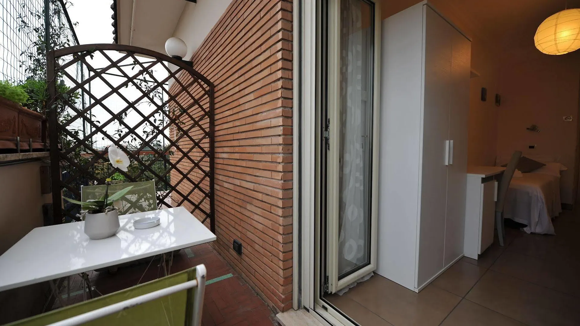 B And B Roof Garden Zaccardi Bed & Breakfast Rome