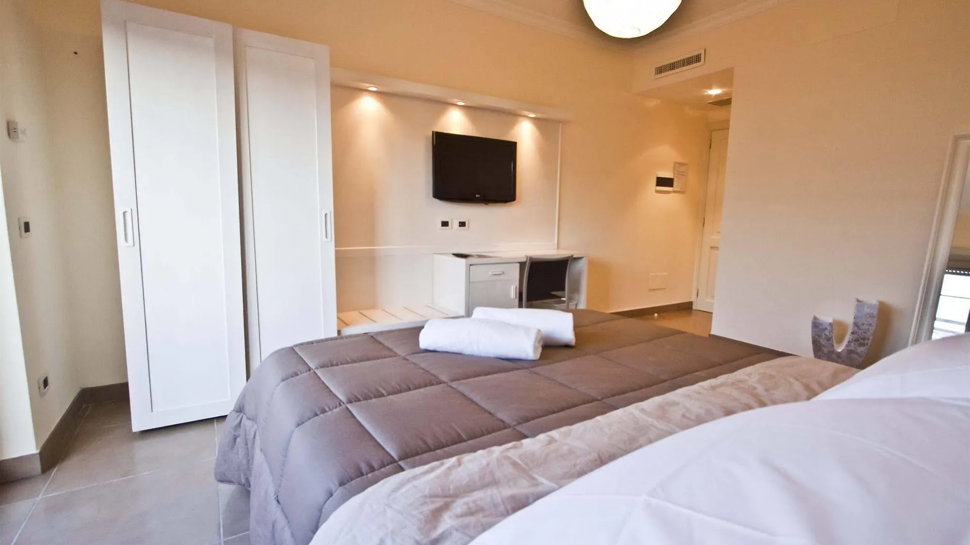 Bed & Breakfast B And B Roof Garden Zaccardi
